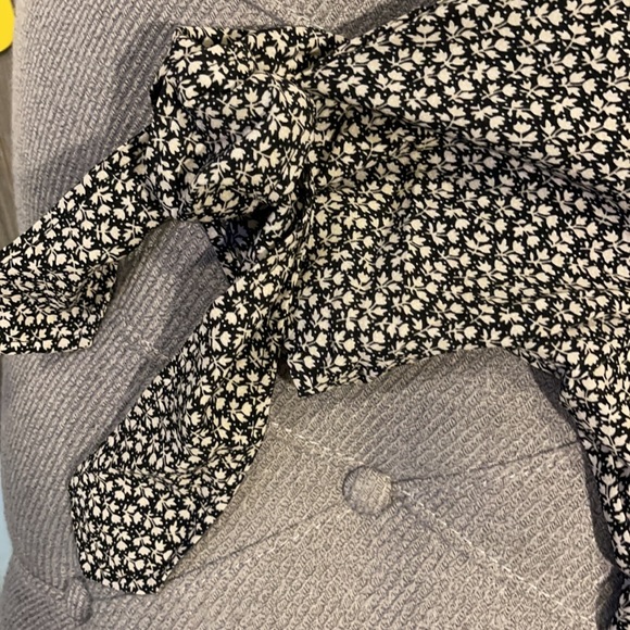 Dress - Picture 6 of 8